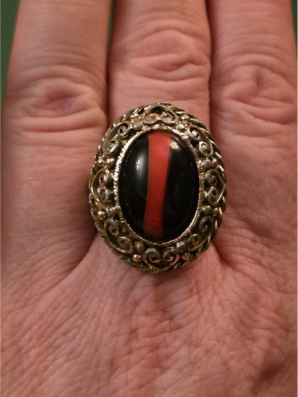 Vintage 1970s Black Red Stripe Oval Cabochon Filigree Cocktail Ring Adjustable